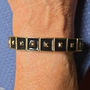 Licorice Dipped & Gold Colored Pyramid Stretch Bracelet